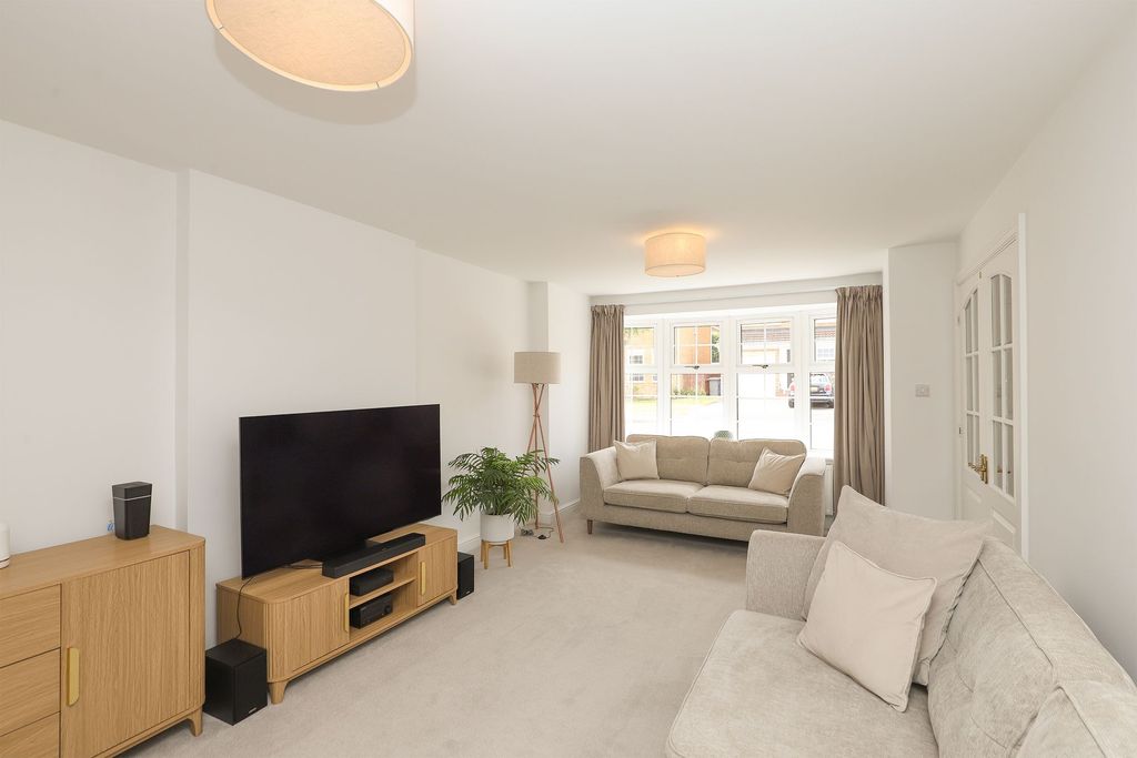 Property photo 3 of 31