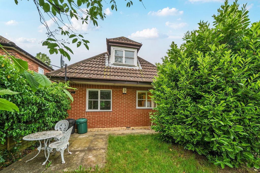 Property photo 3 of 11 Picture No. 28