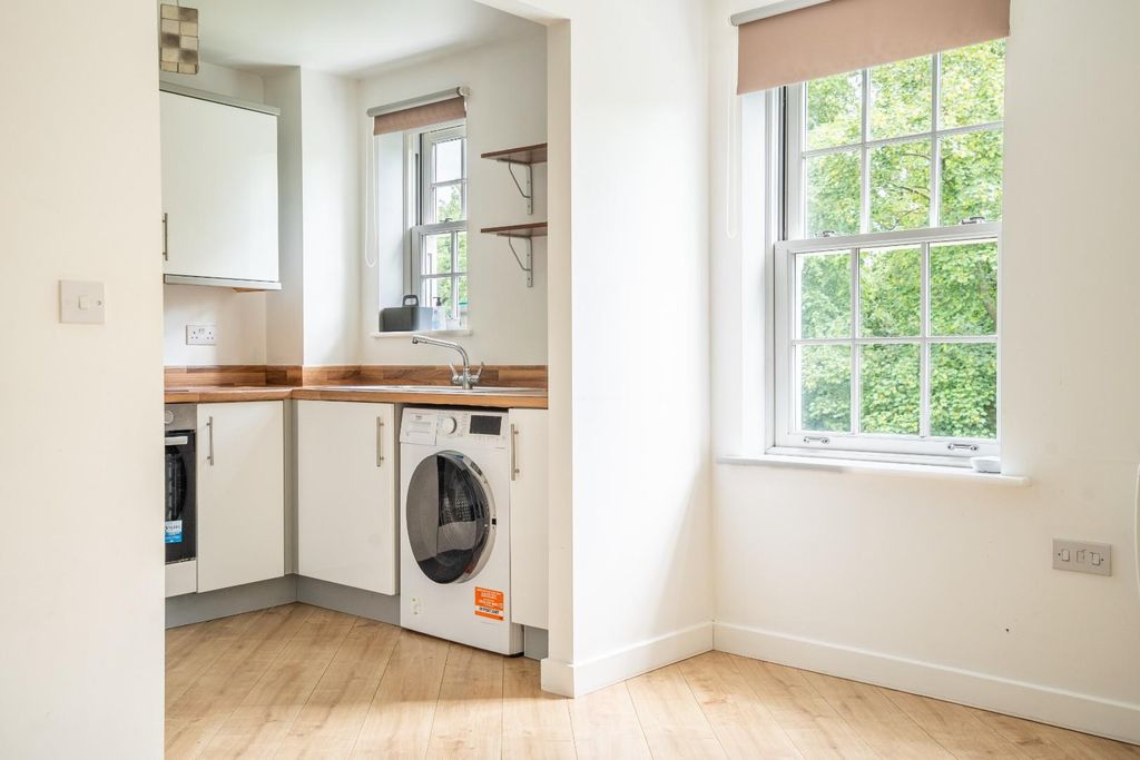 Additional image 8 of 2 bed flat for saleFossview House, Gladstone Street, York YO31