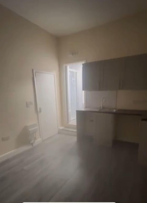 Property photo 2 of 3