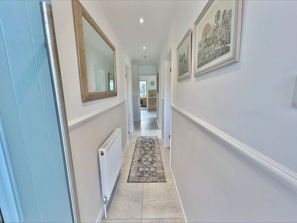 Property photo 2 of 26