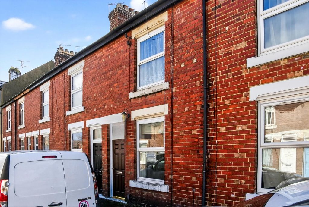 Property photo 1 of 15 Sales Front.Jpg