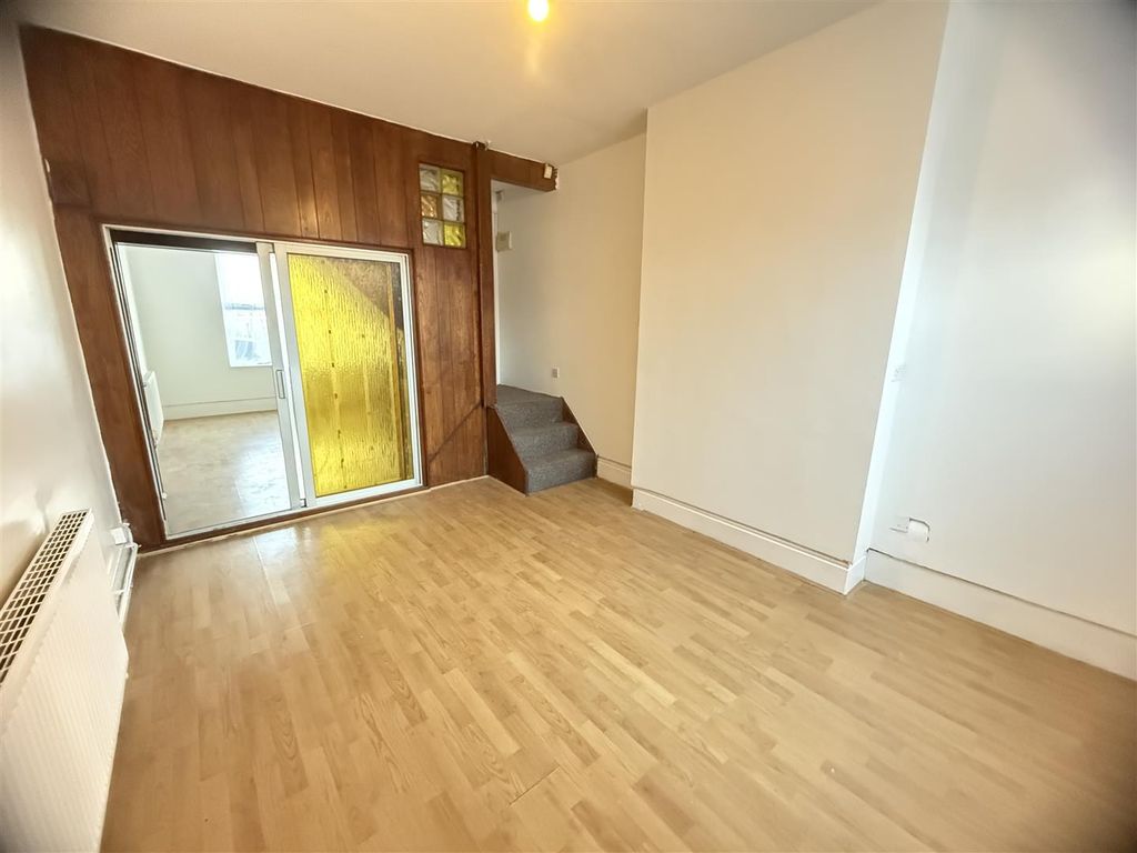 Property photo 3 of 10 Photo 11-12-2025, 1 59 07 Pm.Jpg