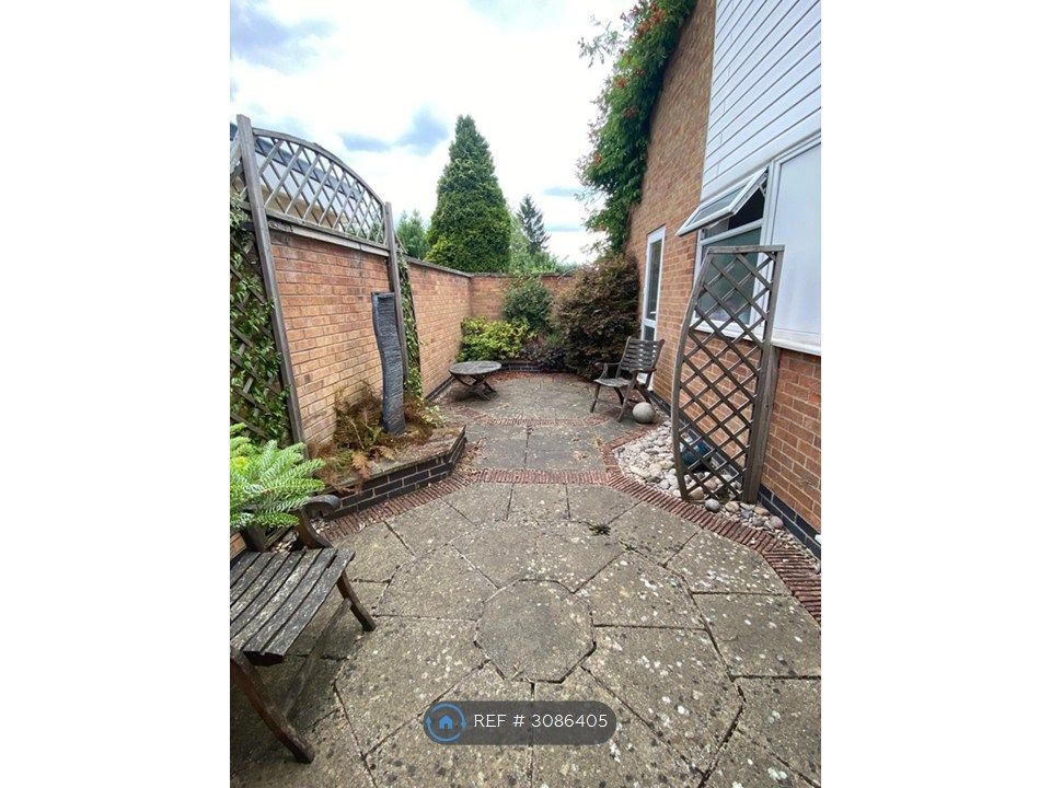 Property photo 3 of 12