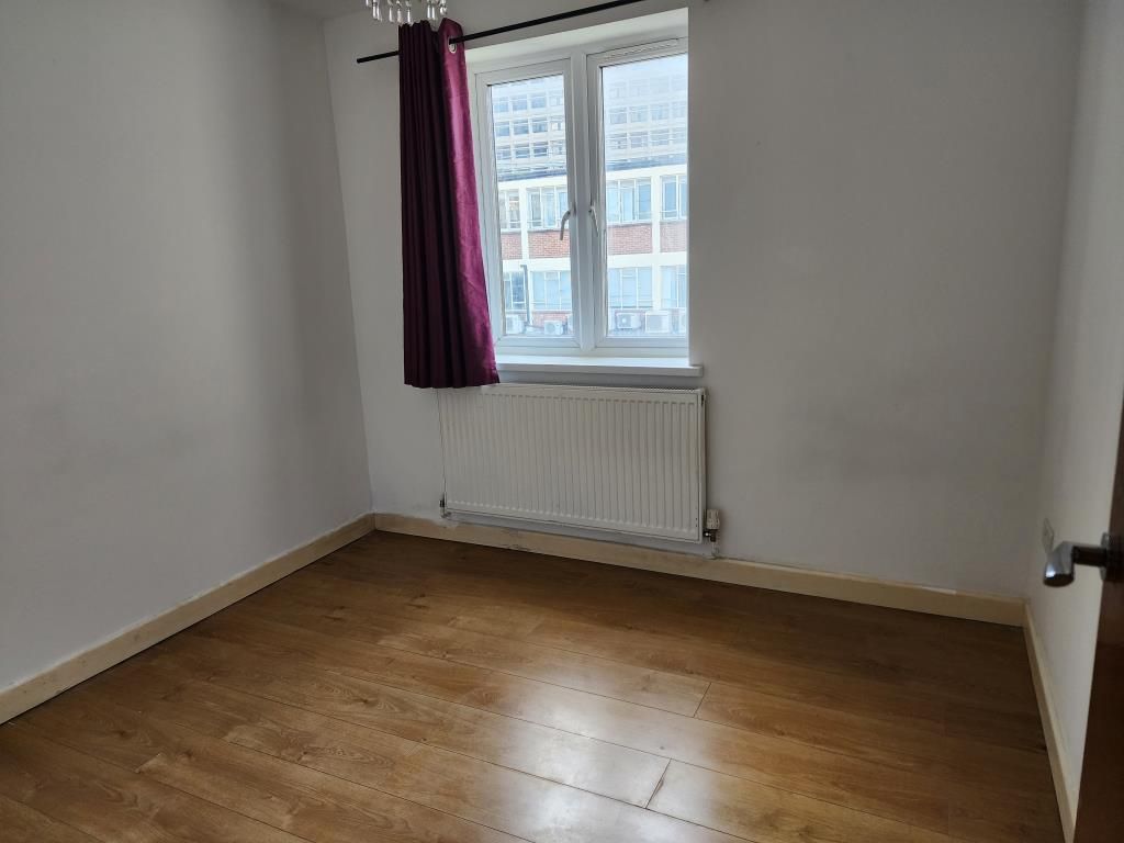 Property photo 2 of 4 Bedroom