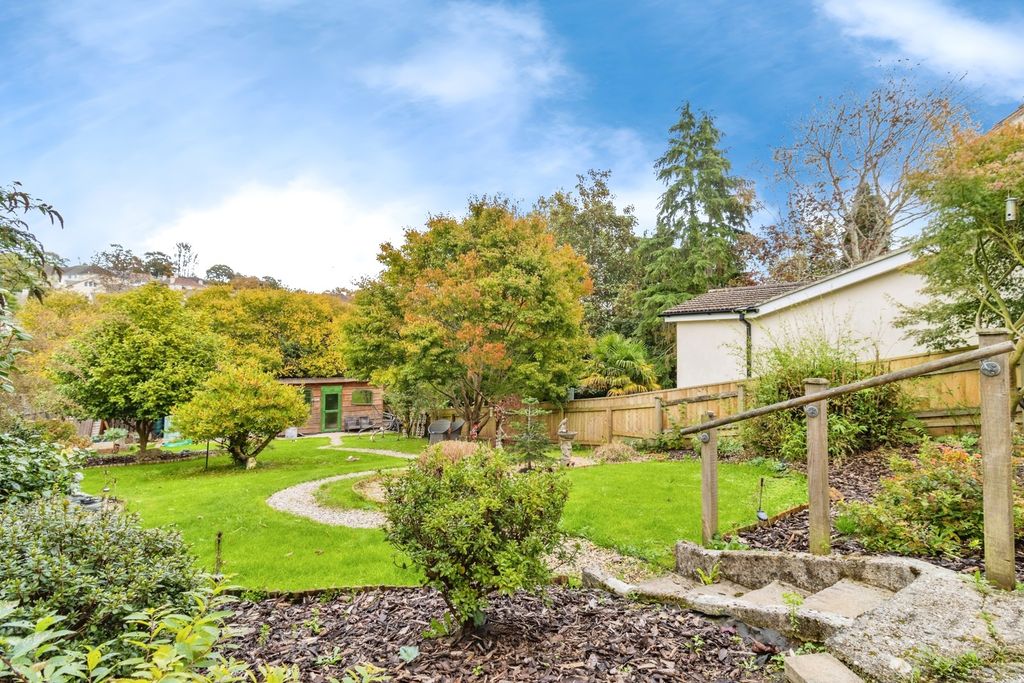 Property photo 2 of 16 Photo