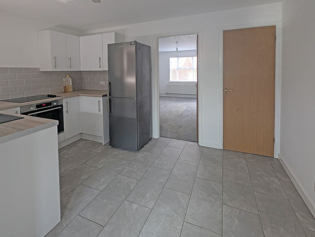 Property photo 2 of 9 4129871