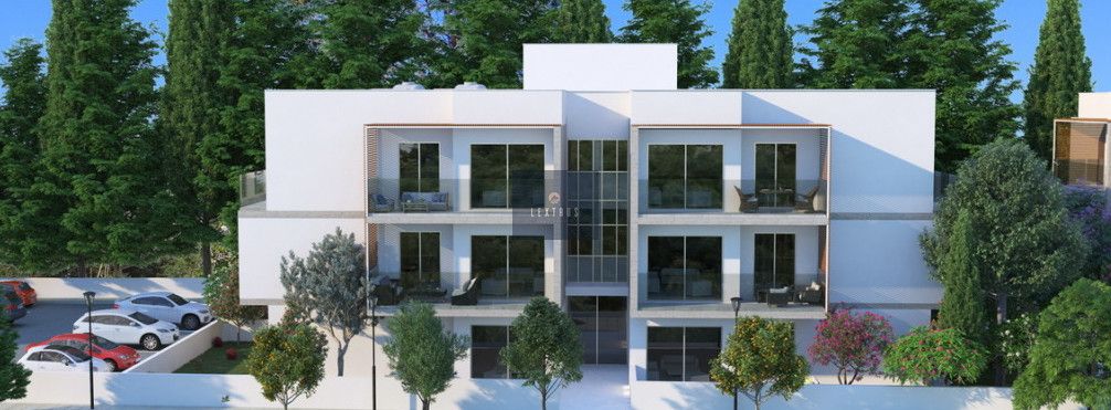 Property photo 1 of 3