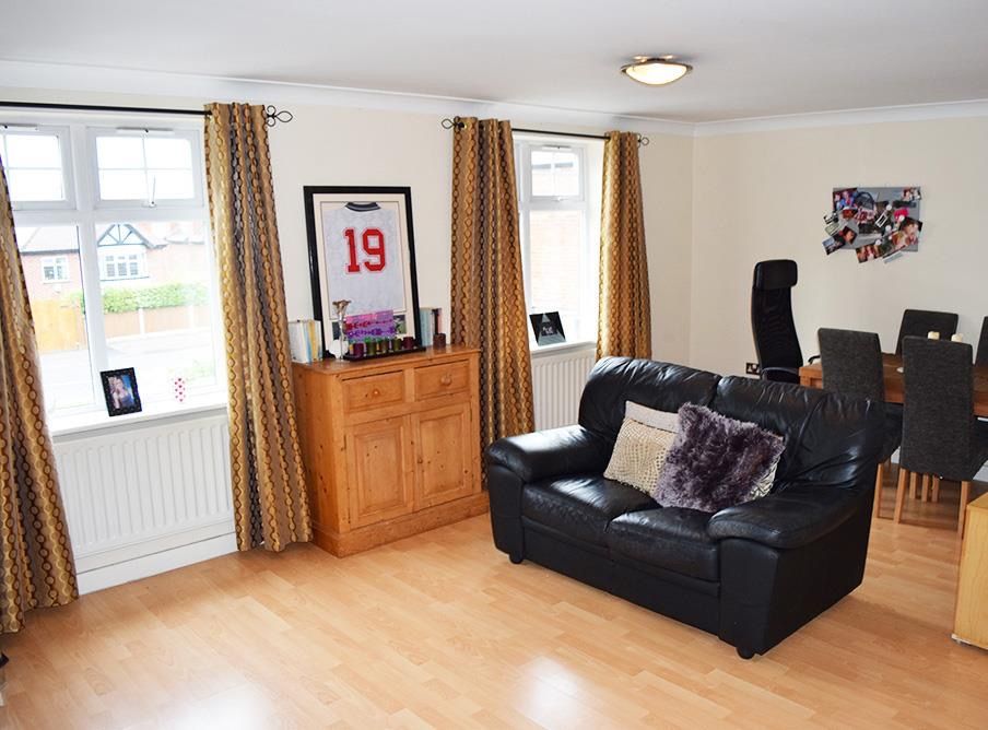 Property photo 3 of 6 1947673