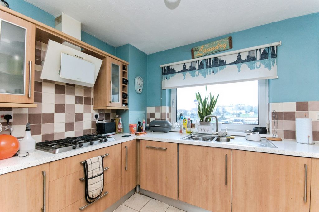 Additional image 11 of 2 bed flat for saleRoyal Parade, Eastbourne BN22