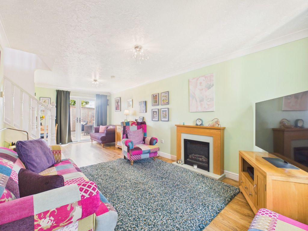 Property photo 3 of 16 5528095