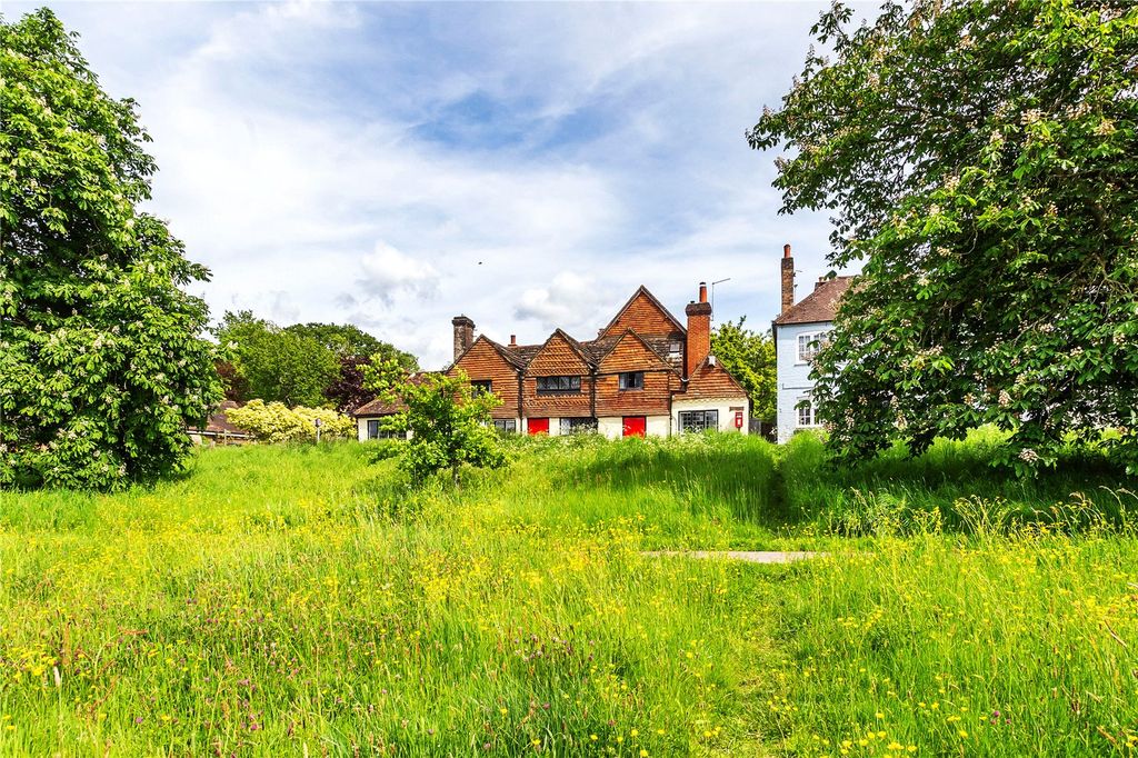 Property photo 1 of 54 House. Partnership