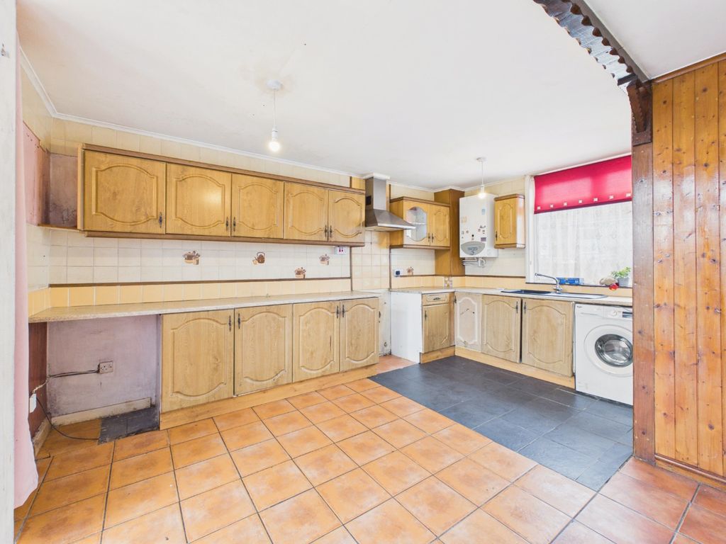 Property photo 2 of 11 5501984