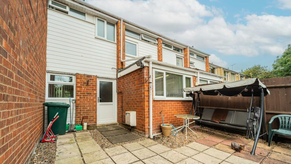 Property photo 2 of 10