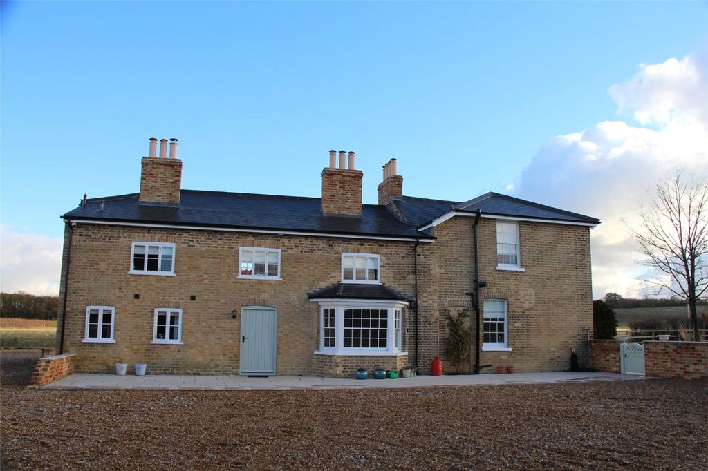 Property photo 3 of 34 Picture No. 03