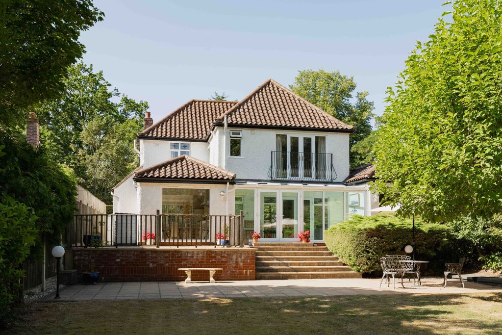 Property photo 2 of 28 Picture No. 36