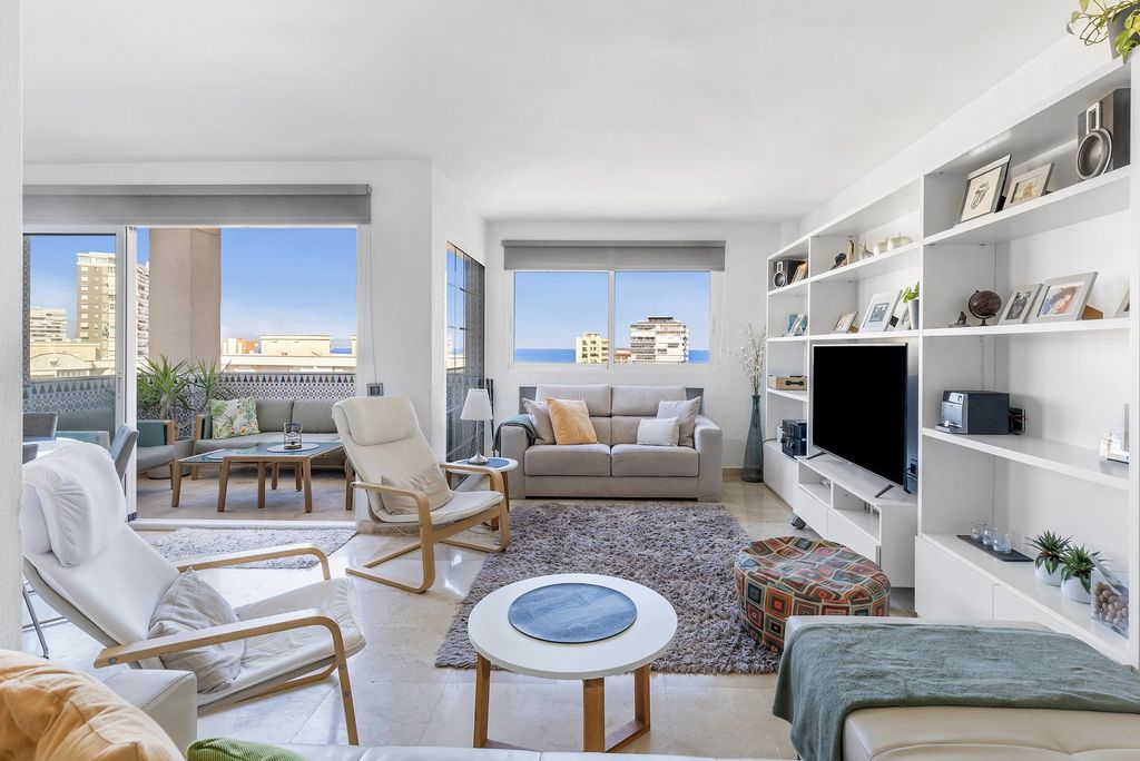 Property photo 1 of 37