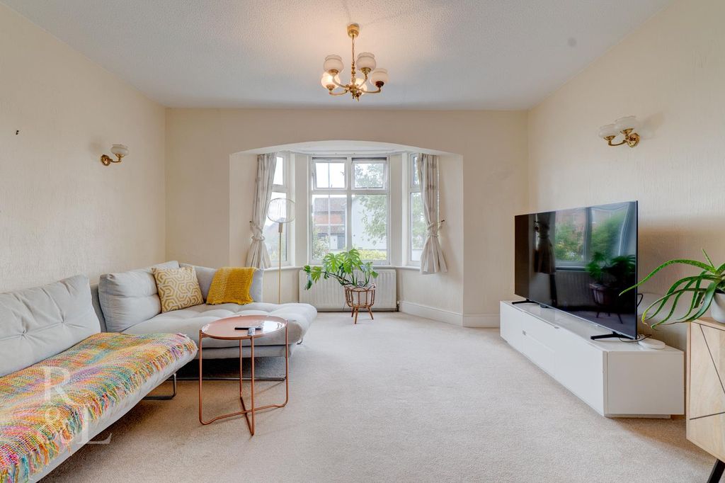 Property photo 3 of 36 Batched  (28).Jpg