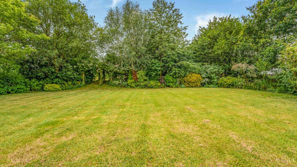 Property photo 3 of 31 4957884