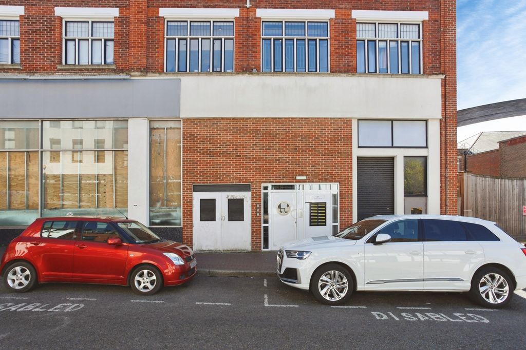 Property photo 1 of 20 Pbox-Img.Jpg