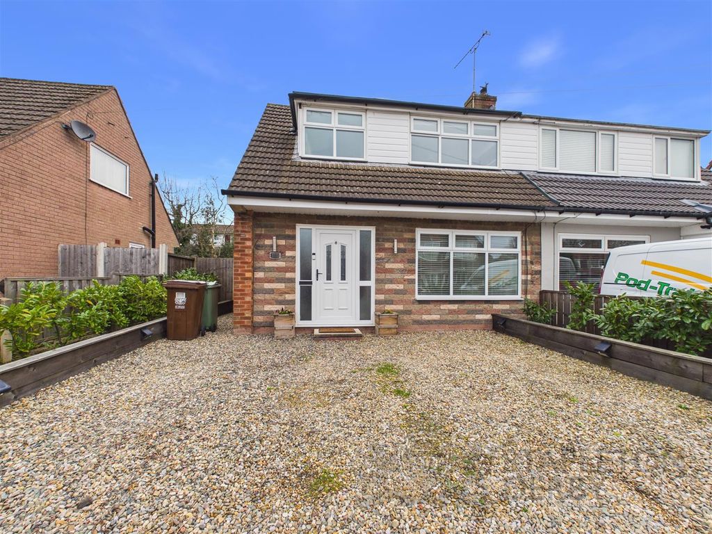 Property photo 2 of 15 Cam04709G0-Pr0330-Still015.Jpg