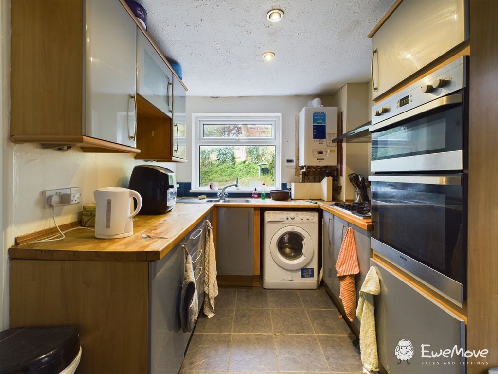 Property photo 2 of 7 Cam02877G0-Pr0023-Still002