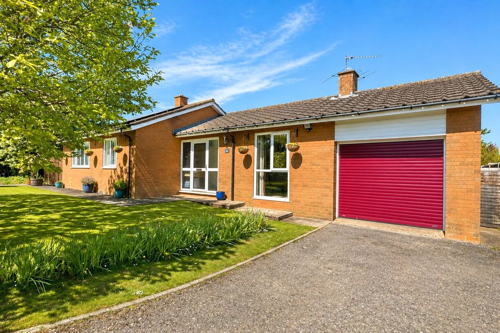 Property photo 2 of 24 Picture No. 36