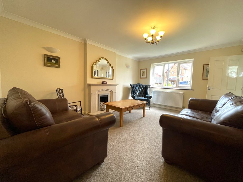 Property photo 3 of 11