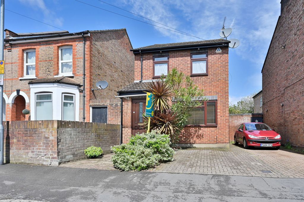 Property photo 1 of 12