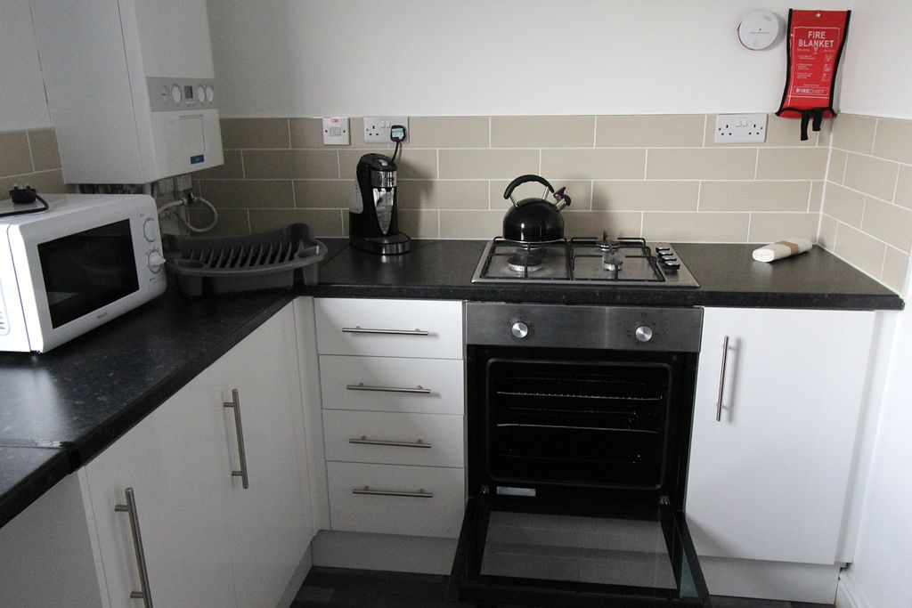 Property photo 2 of 3