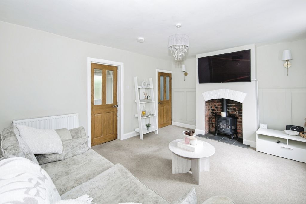 Property photo 3 of 20 Pbox-Img.Jpg