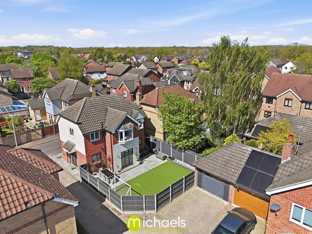 Property photo 2 of 28