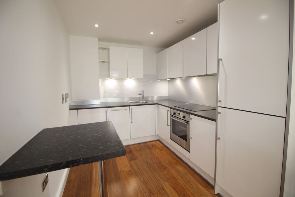 Property photo 2 of 8 Photo 16