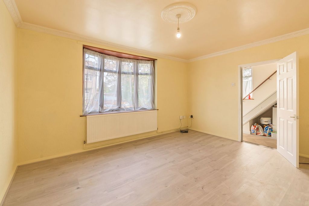 Property photo 3 of 22