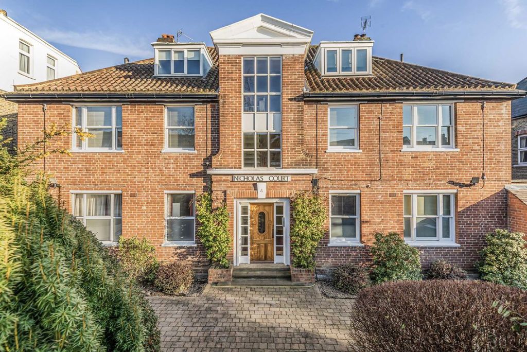 Property photo 1 of 6