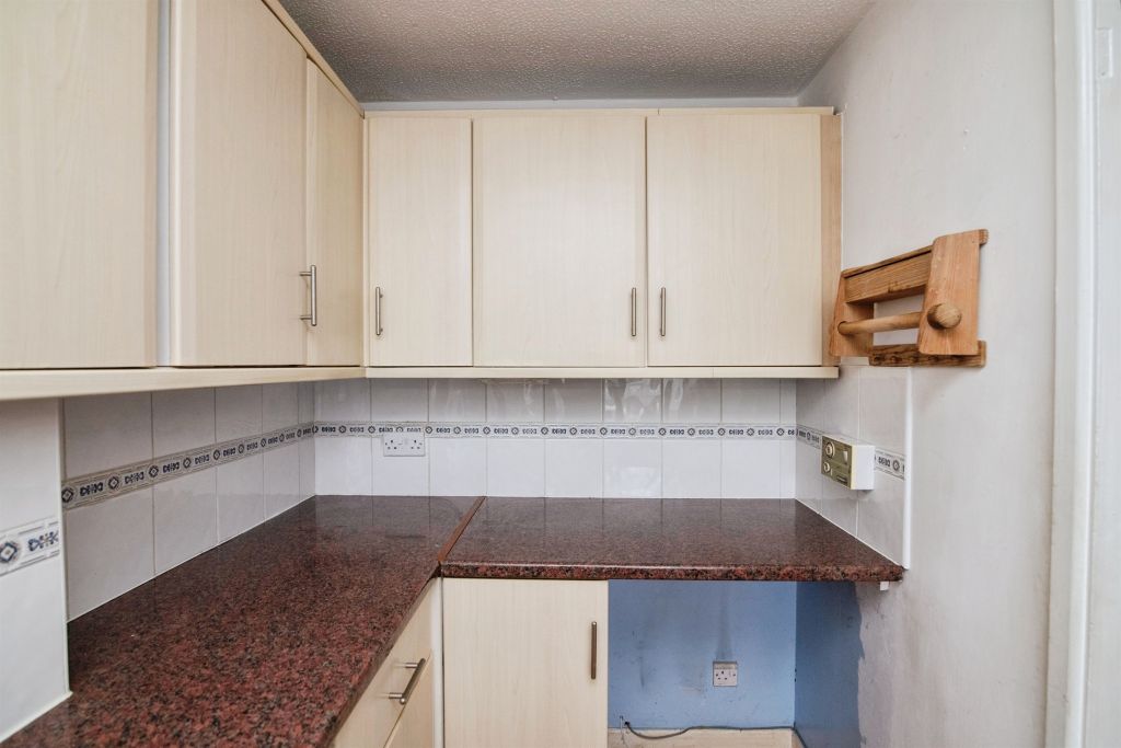 Property photo 3 of 14