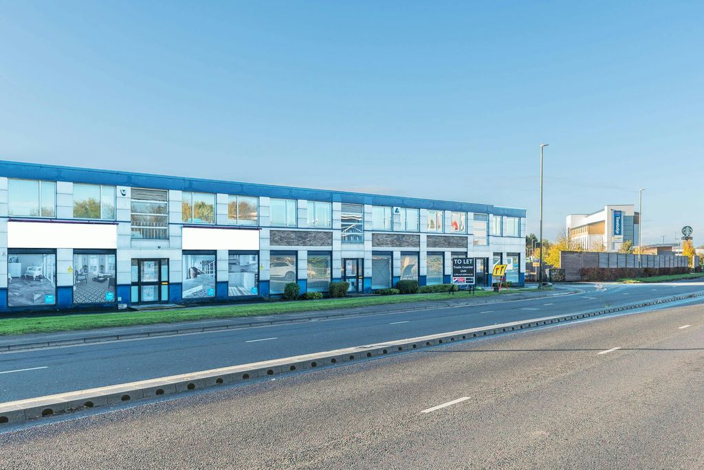 Property photo 2 of 7 13Greatwesterntradeparkswindon14.Jpg