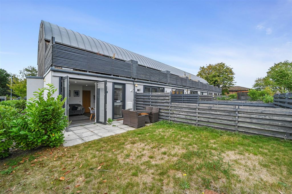 Property photo 1 of 10 Ht-Cp-Flat11Secretbunker-15.Jpg