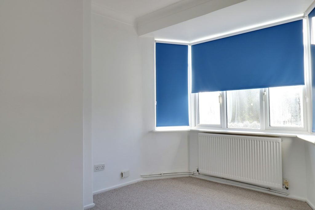 Property photo 3 of 18 4789293