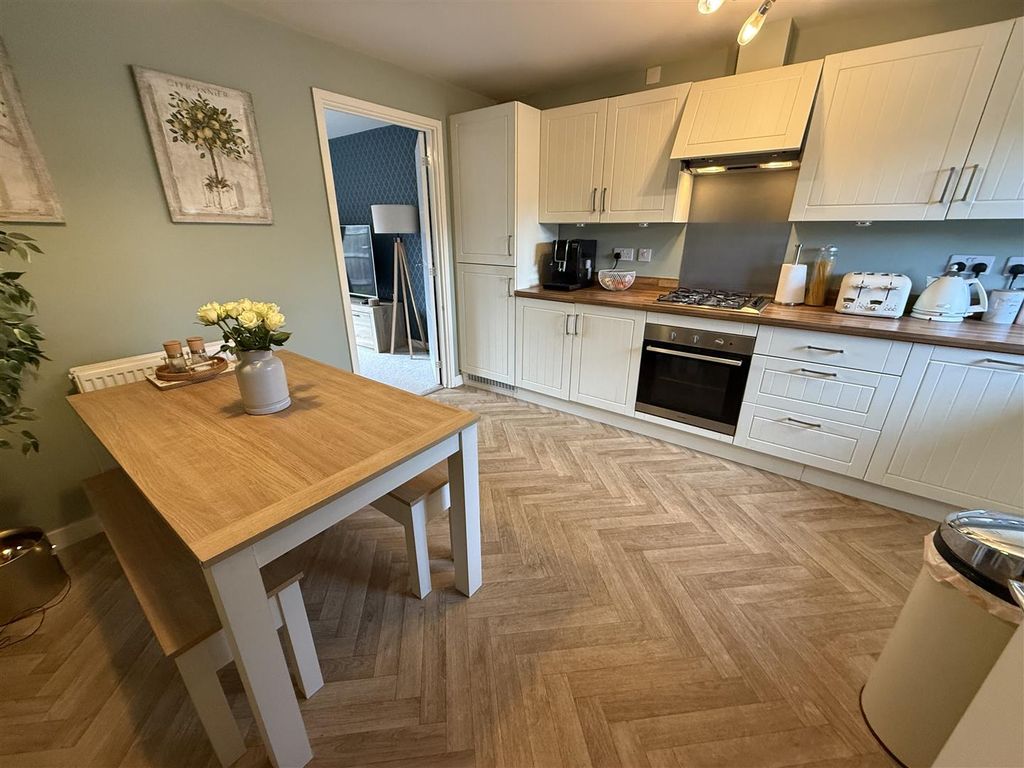 Property photo 2 of 13 Img_1732.Jpg