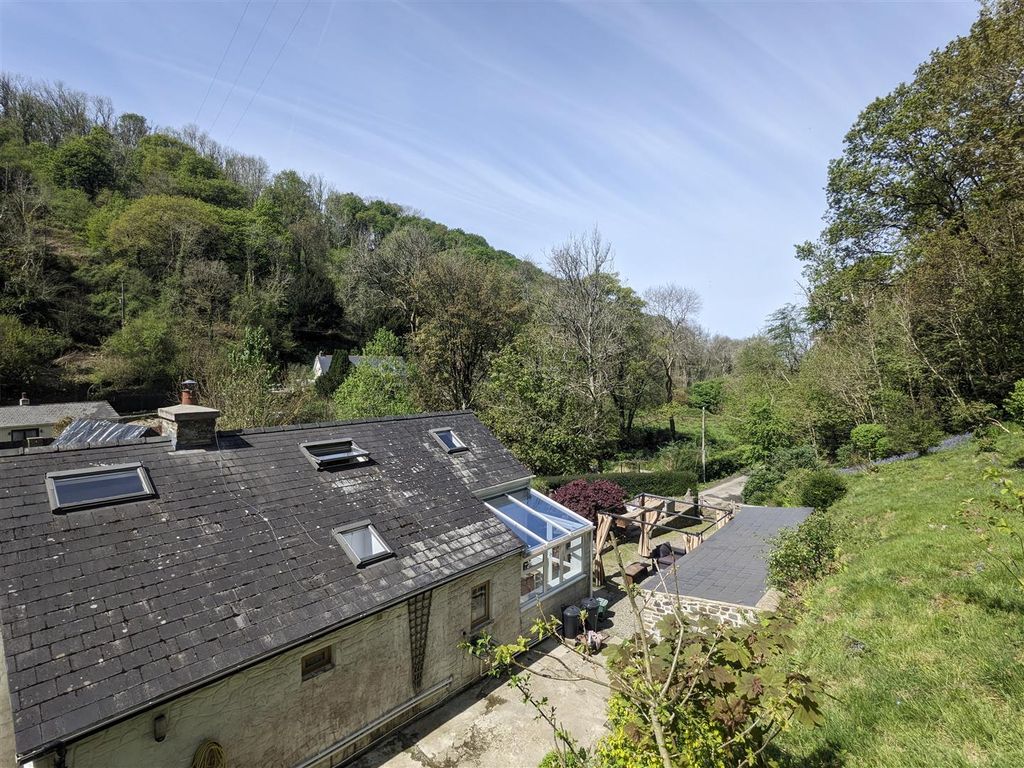 Property photo 3 of 72 Dolau Cottage 2.Jpg