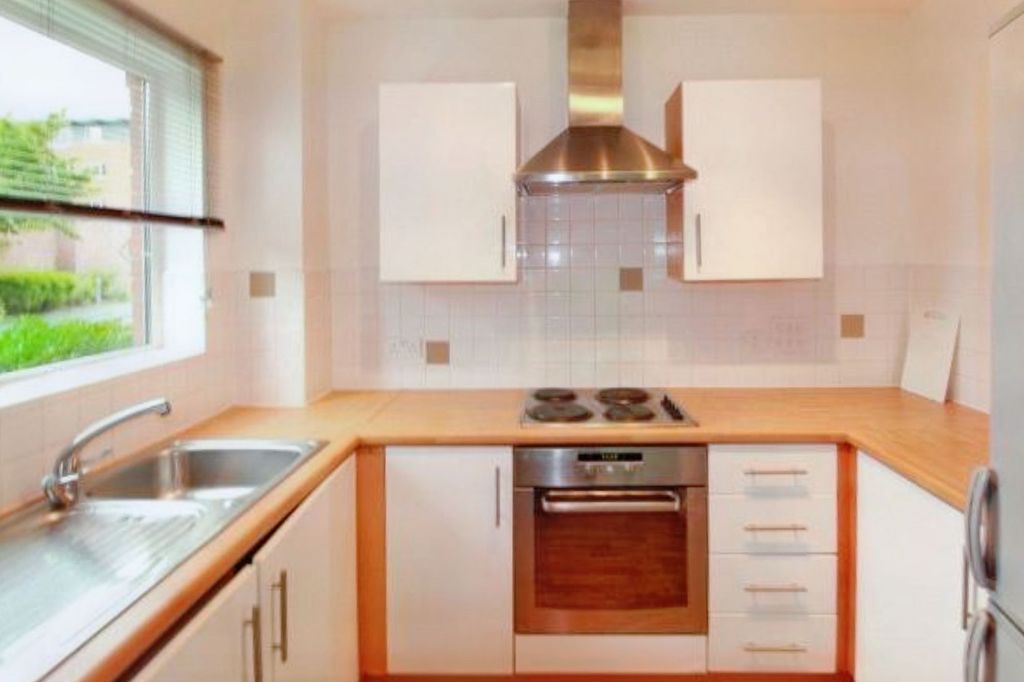 Property photo 3 of 8