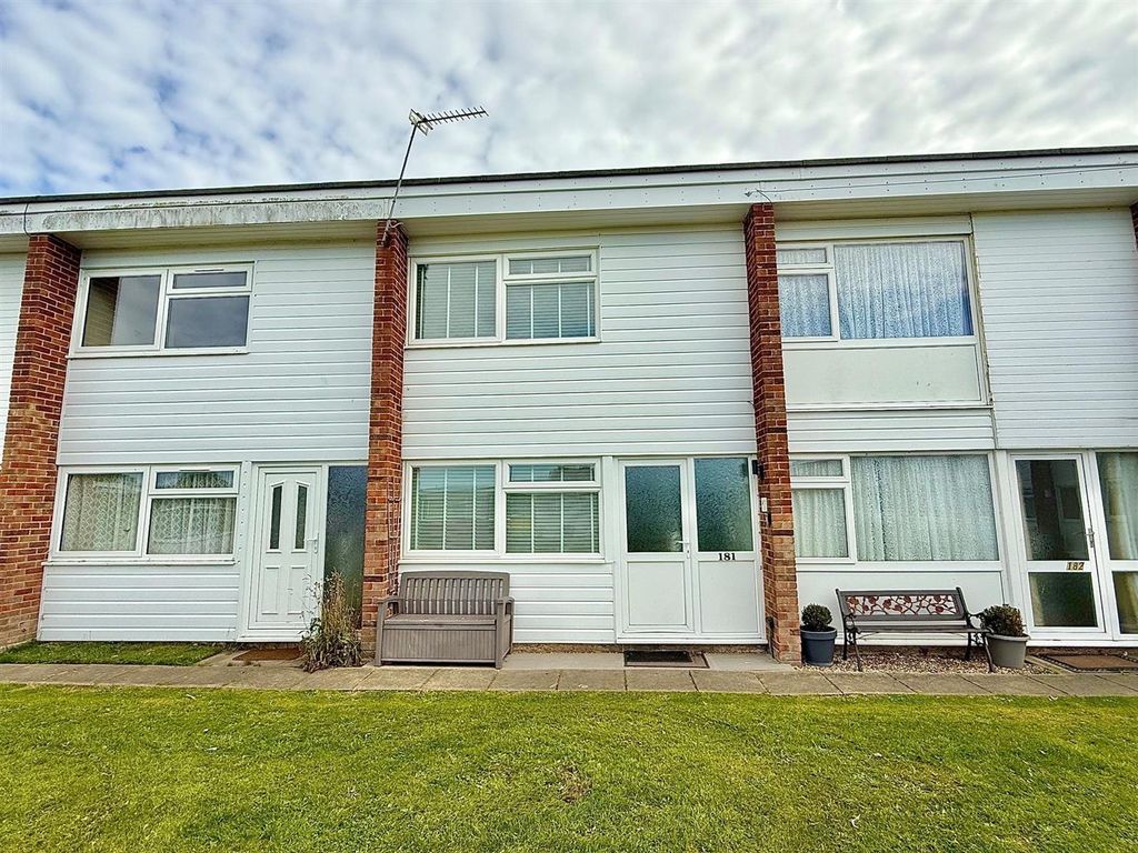 Property photo 1 of 14 Outside