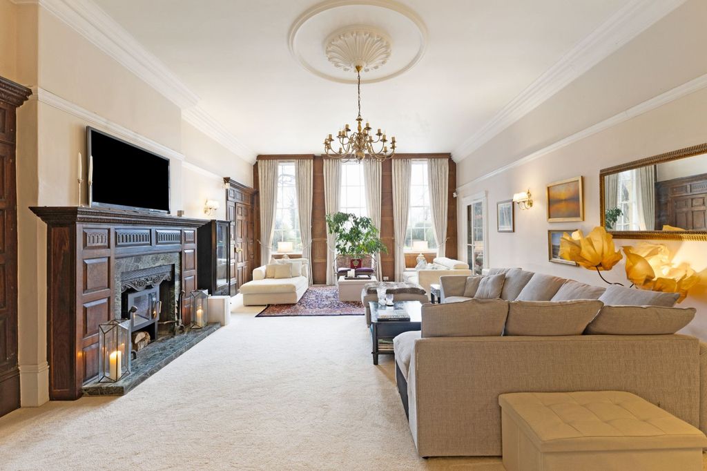 Property photo 2 of 21 Drawing Room