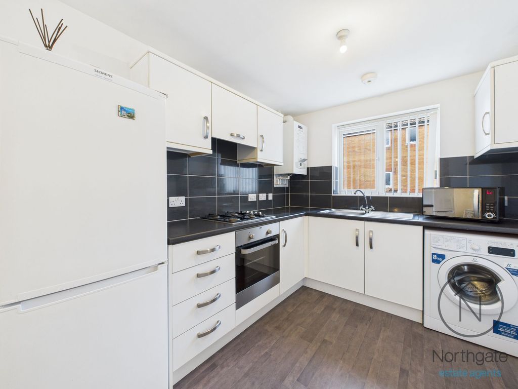 Property photo 2 of 11