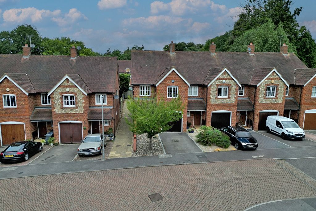 Property photo 1 of 11 4385810