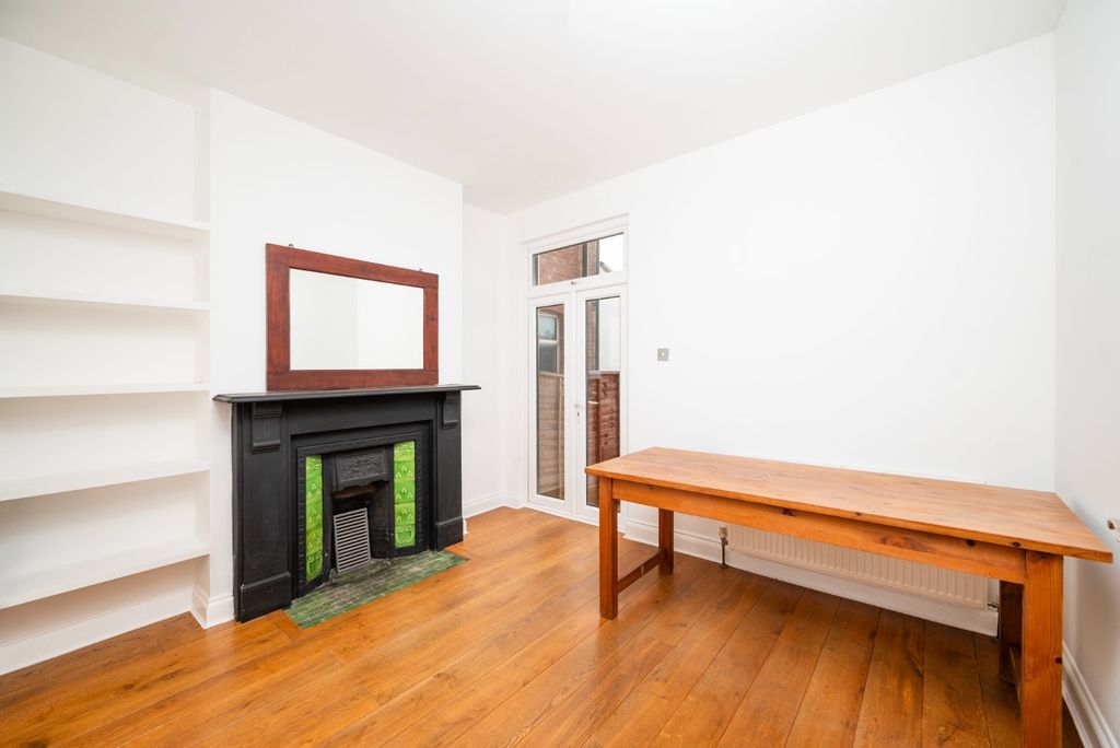 Property photo 3 of 16 5453765