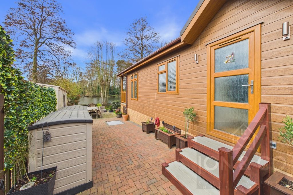 Property photo 3 of 20