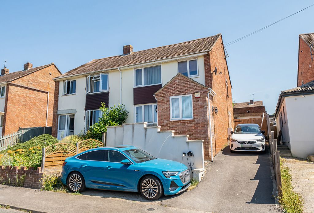 Property photo 1 of 20 1482261-2-6A3E5d1...