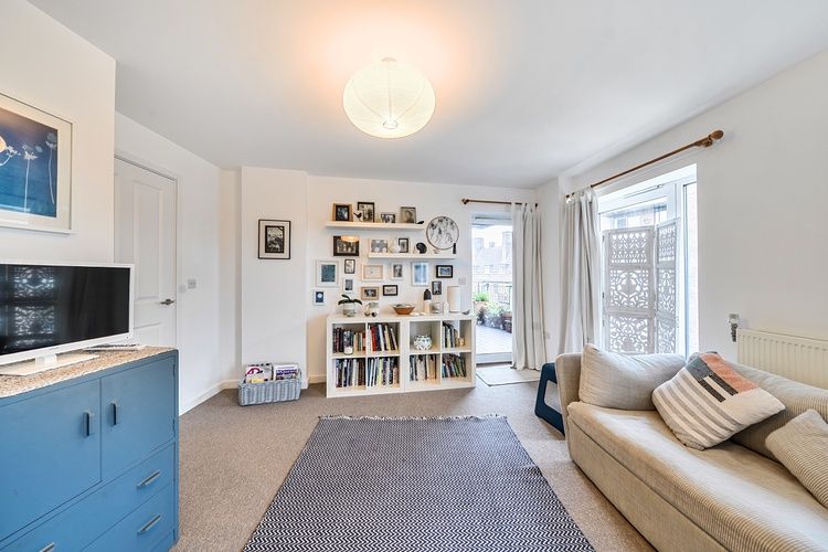 Property photo 2 of 17